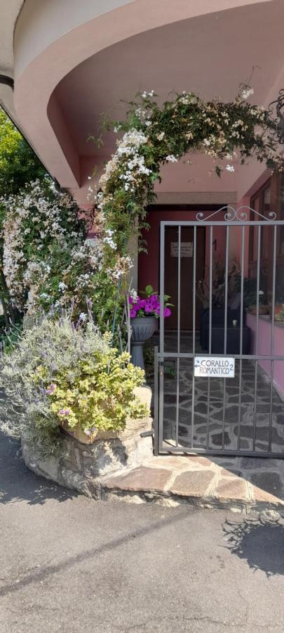 סטרסה Apartment La Gatta Viola מראה חיצוני תמונה