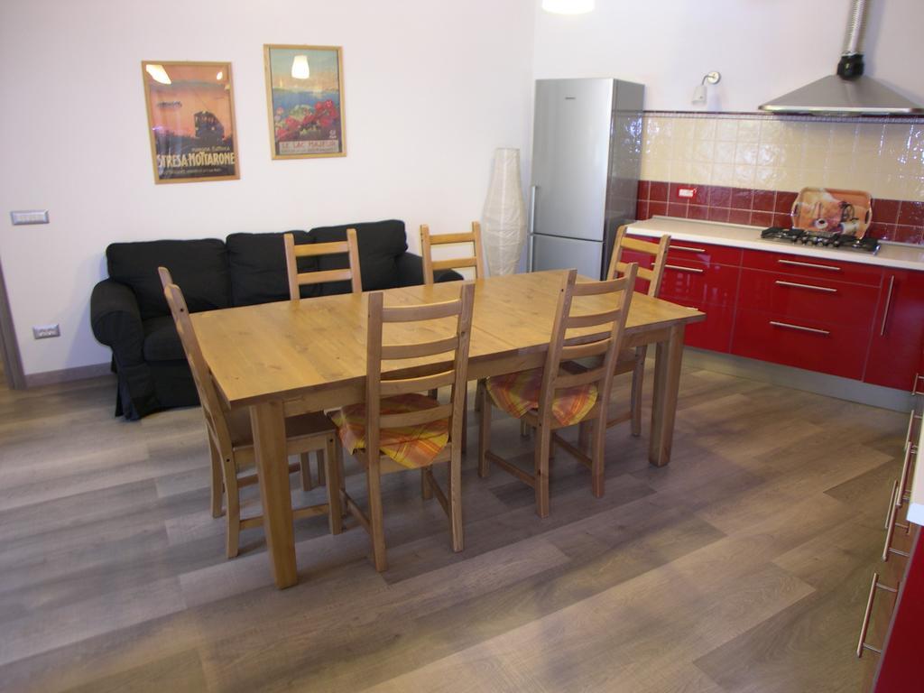 סטרסה Apartment La Gatta Viola מראה חיצוני תמונה